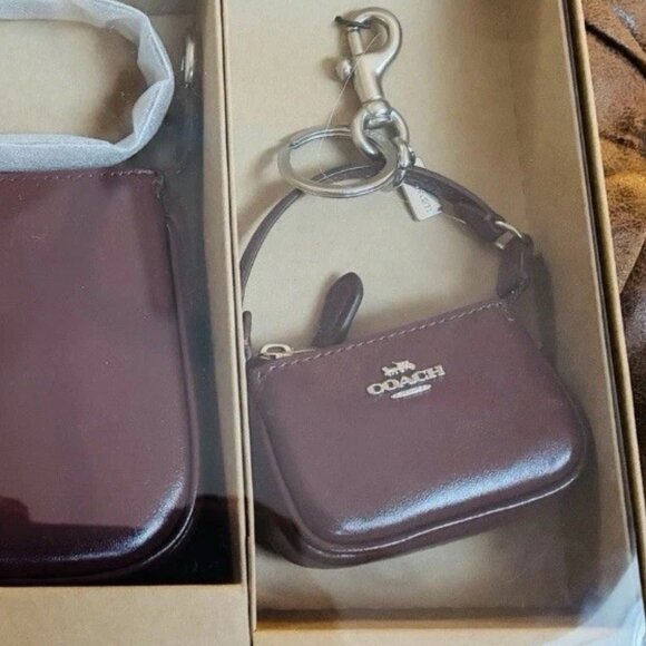 Boxed Nolita 19 And Nolita Bag Charm Set - New in Box - Picture 9 of 9